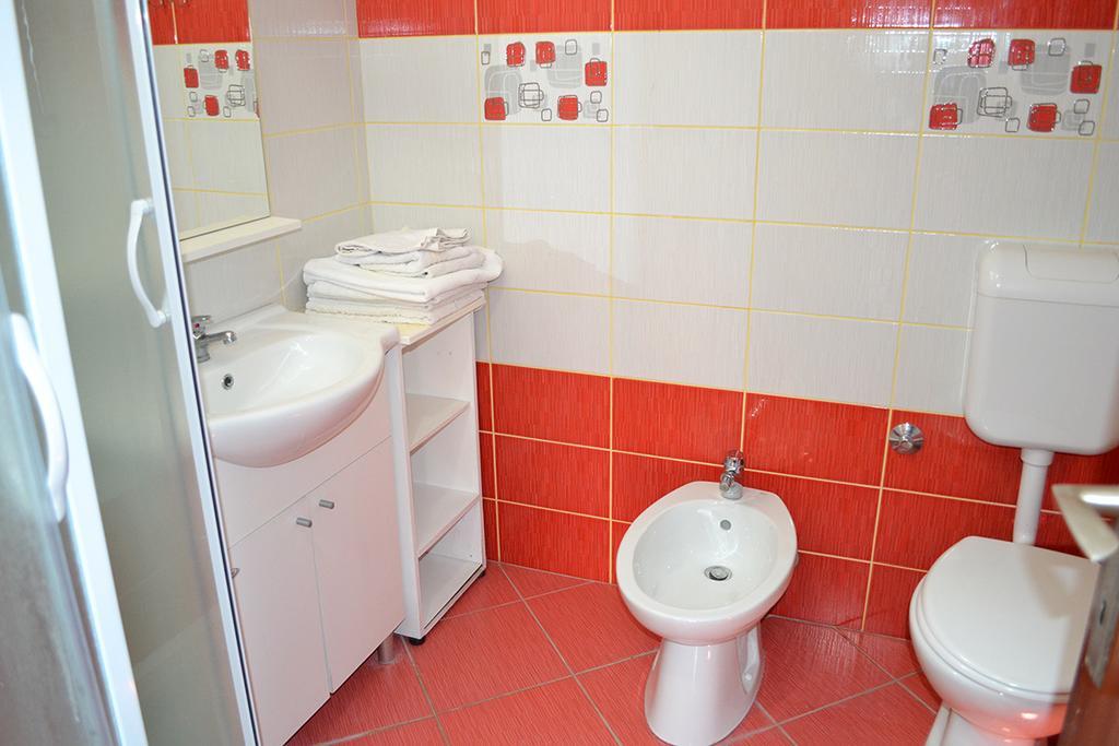 Apartmani Delfin Grebaštica المظهر الخارجي الصورة