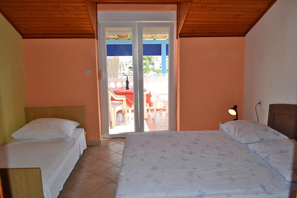 Apartmani Delfin Grebaštica المظهر الخارجي الصورة