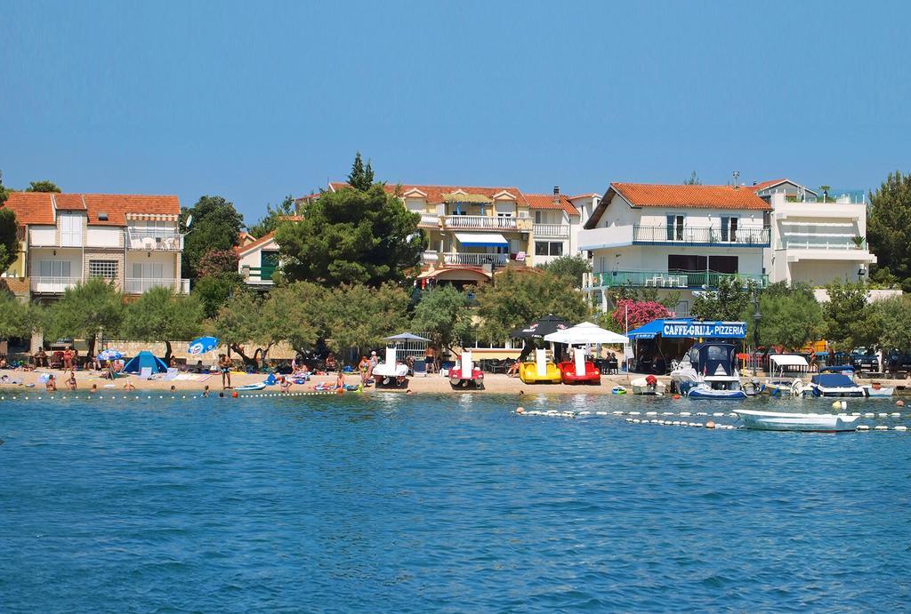 Apartmani Delfin Grebaštica المظهر الخارجي الصورة