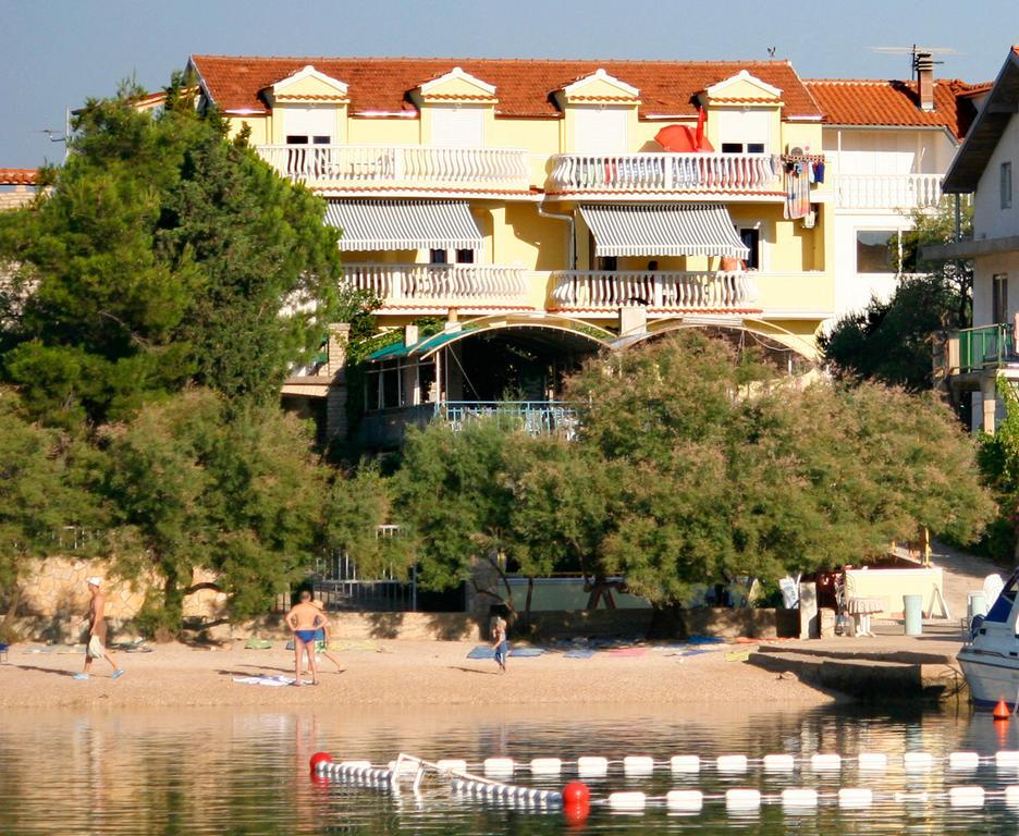 Apartmani Delfin Grebaštica المظهر الخارجي الصورة